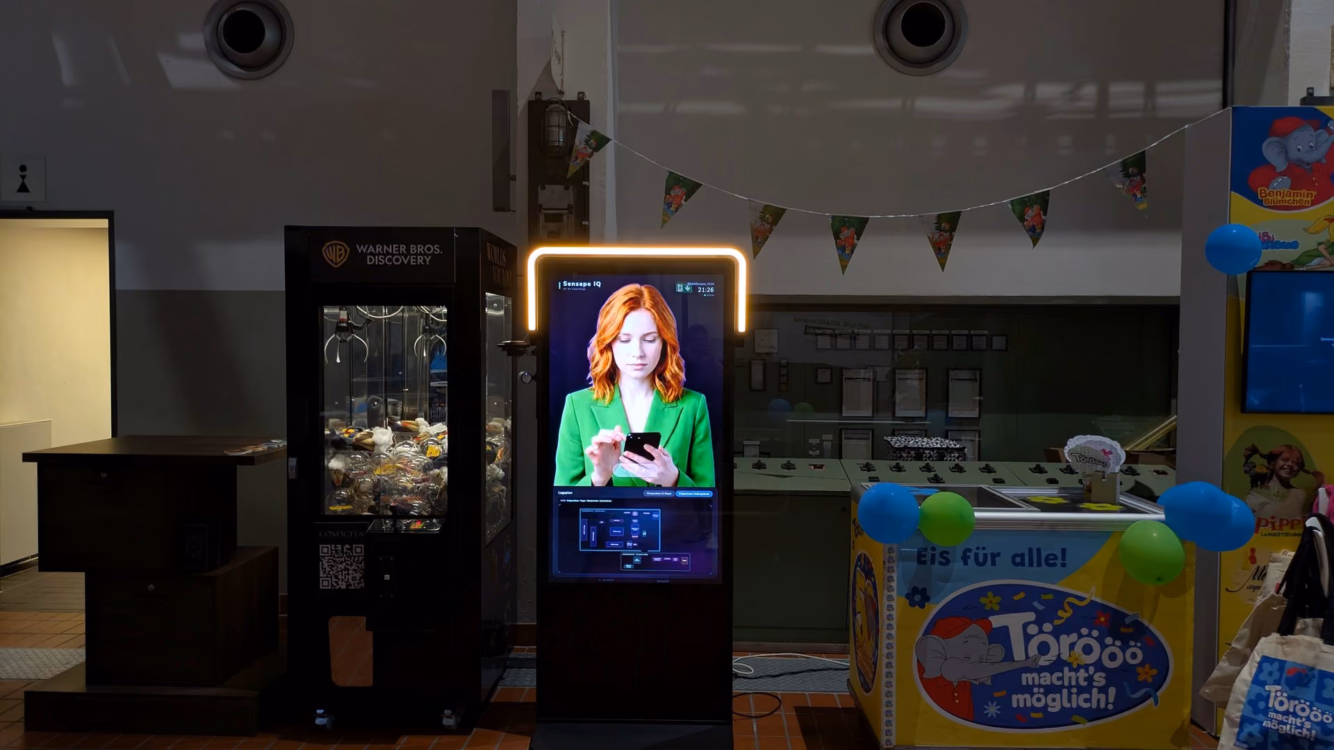 SENSAPE was on site at booth B11 as official tech partner of Brandmania 2026 in Essen – with two product launches: Smartguidance with AI Avatar, and the new Mobile Promoter hardware. Partners like Brandora, KinderGPT and Warner Bros. Discovery deployed our systems at their booths.