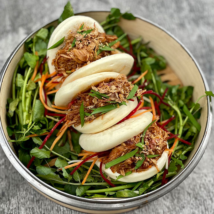 slow cooked pork bao buns