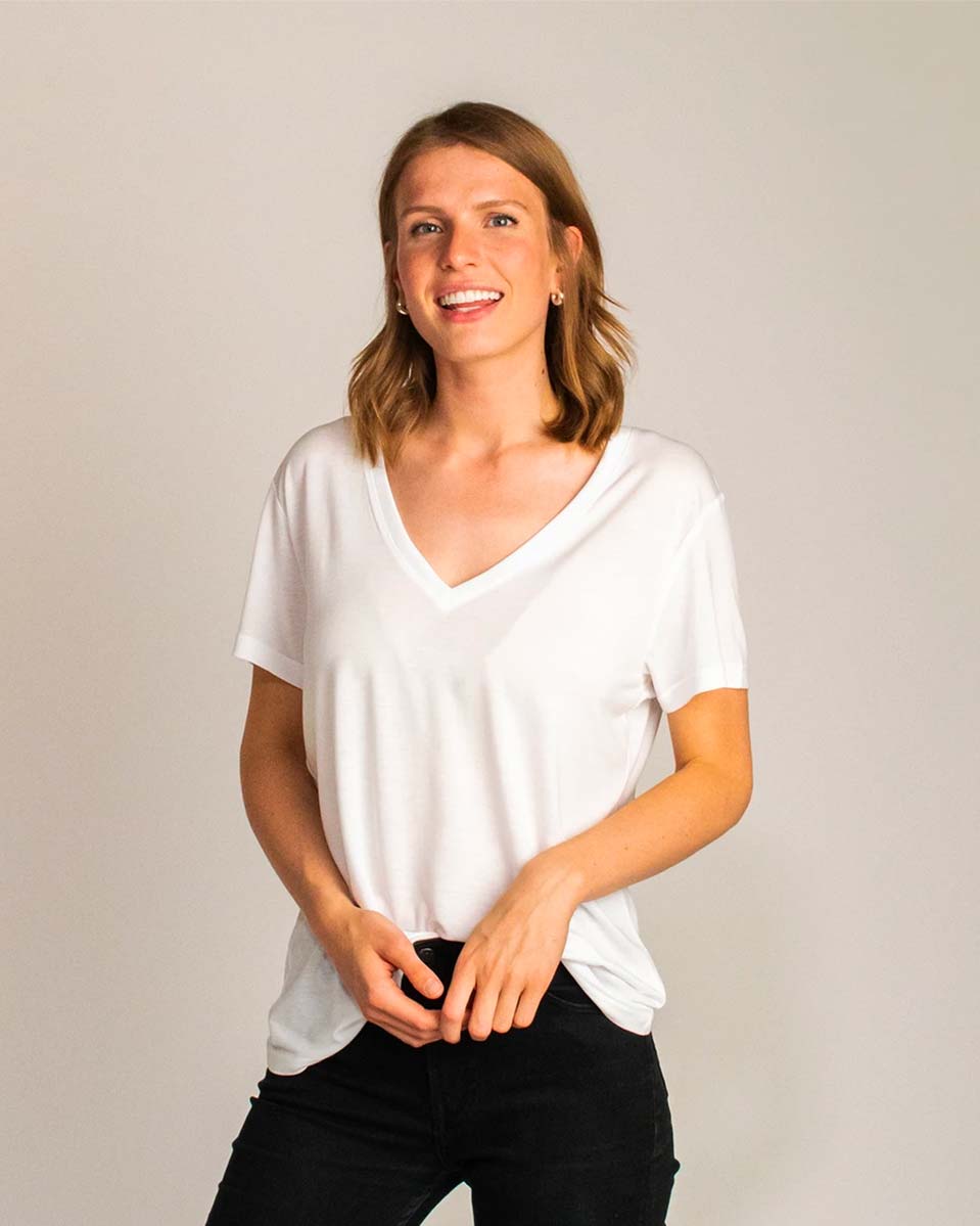 Honest Basics — Womens v-neck t-shirt