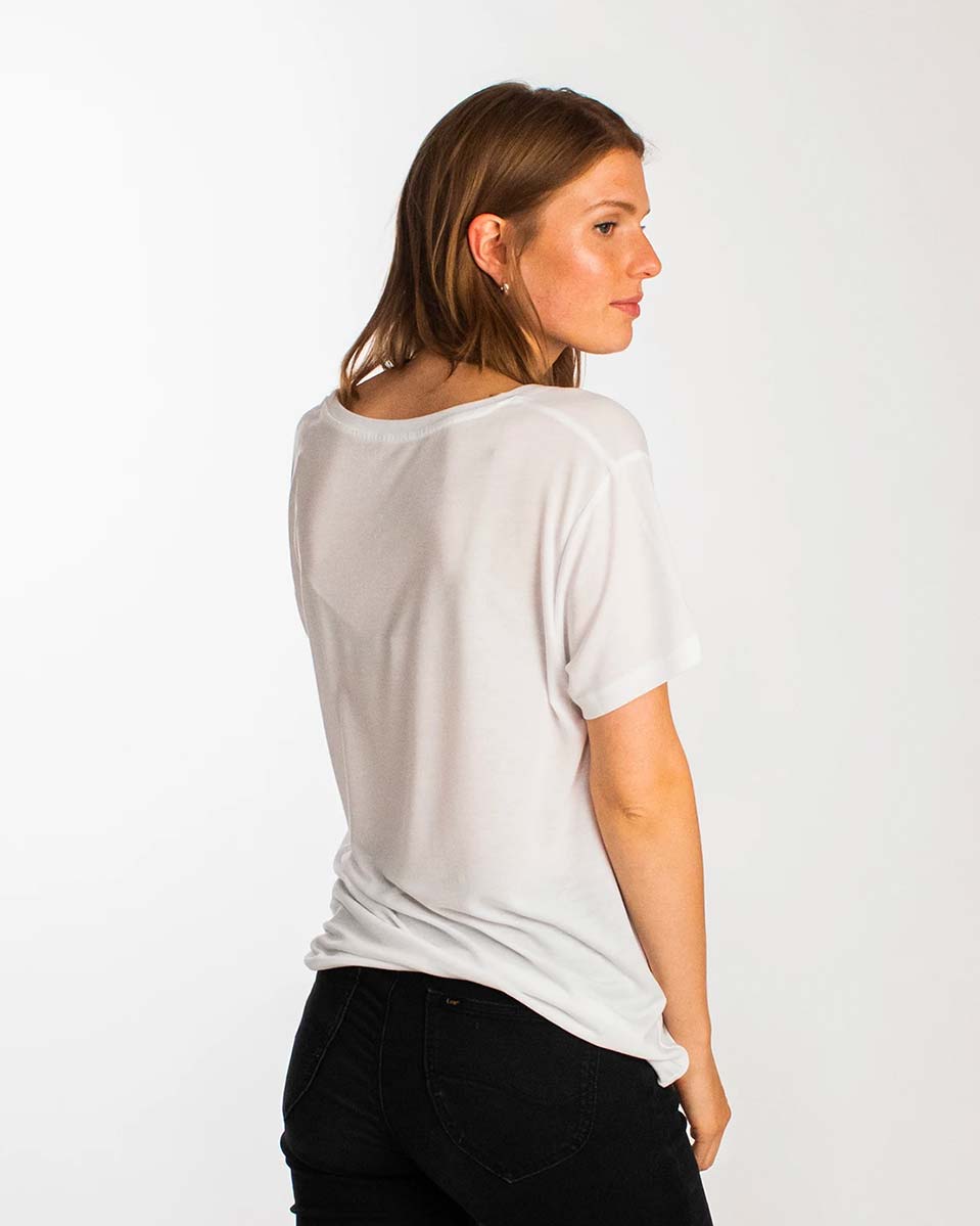 Honest Basics — Womens v-neck t-shirt
