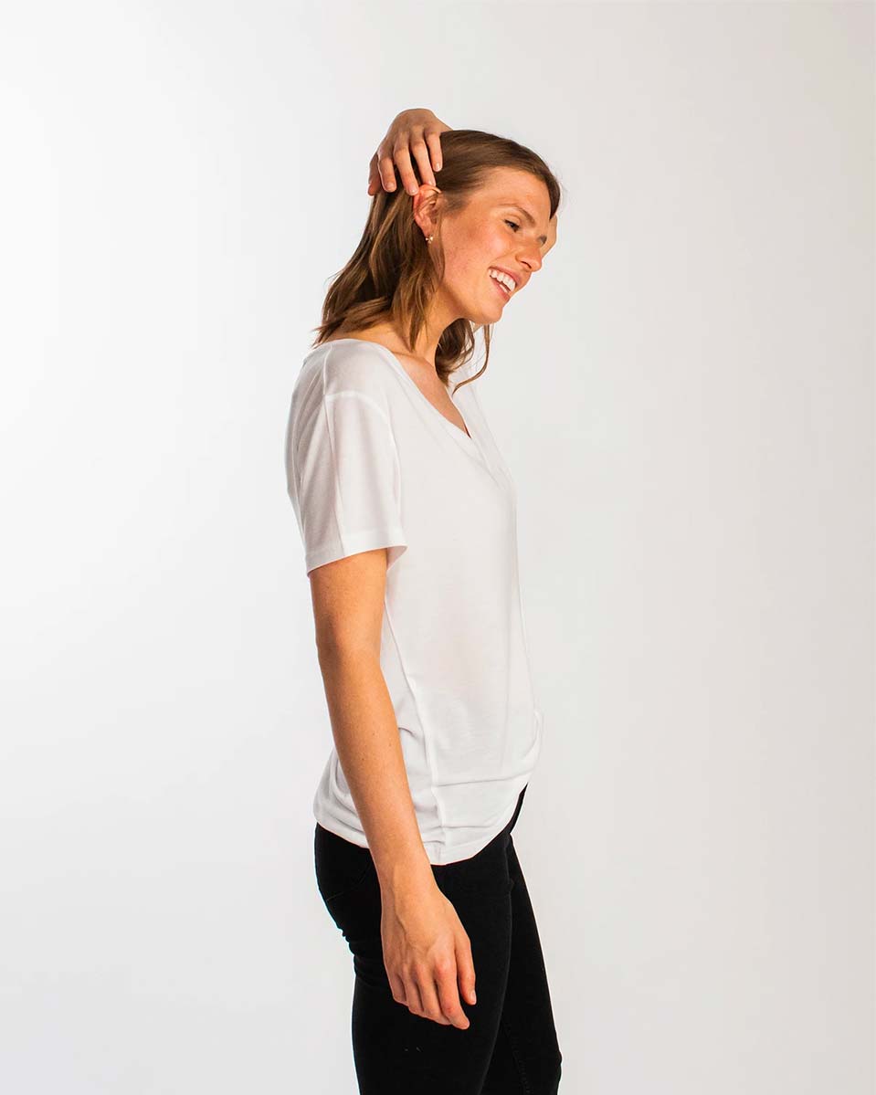 Honest Basics — Womens v-neck t-shirt