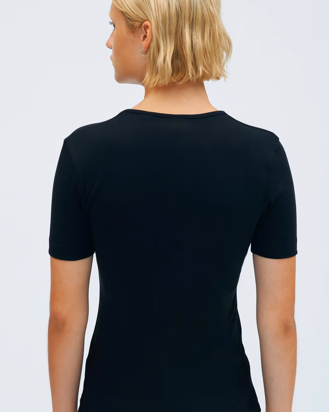 Kotn — Fitted crew