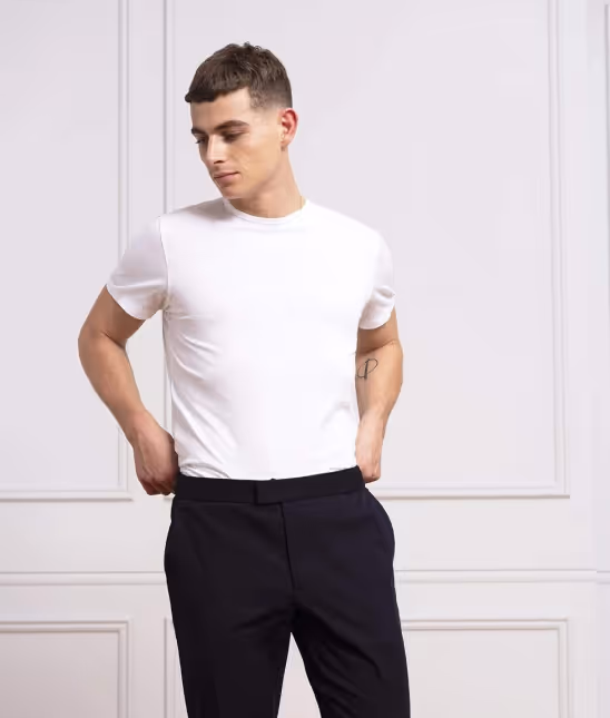 L'Estrange — Tailored tee