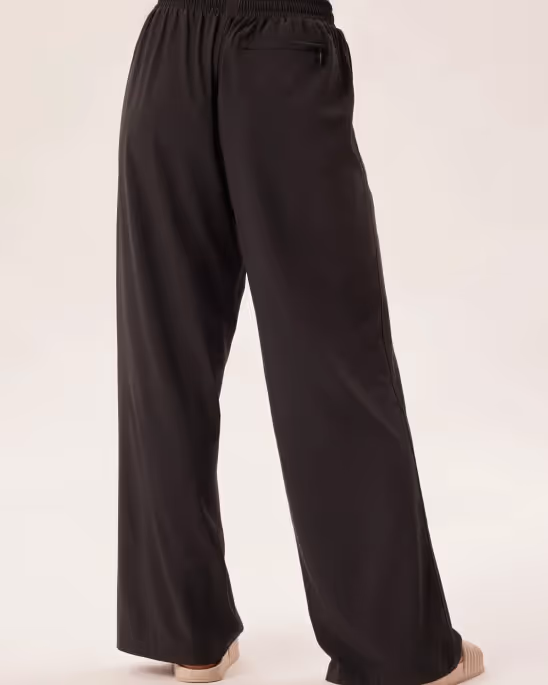 Girlfriend Collective — Peak track pant