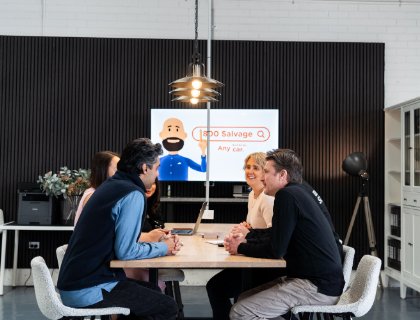 Experience instant payment with 1800 Salvage