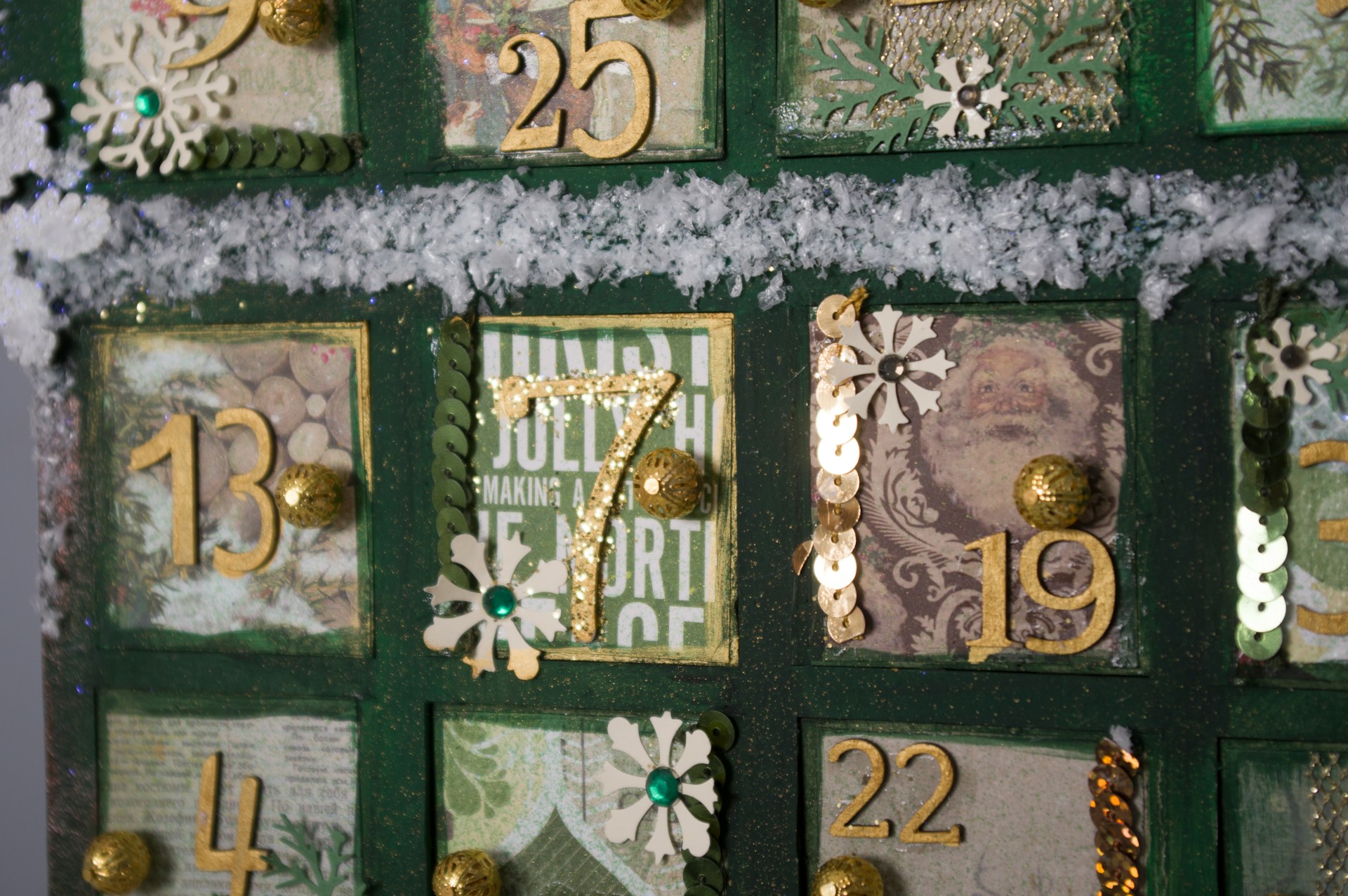 A luxury advent calendar focused on the 7th day.