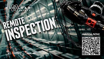 Ein Roboterarm führt eine Ferninspektion in einem Industrietunnel durch; daneben sind der Text „Ferninspektion“ und ein QR-Code mit der Aufschrift „Jetzt ansehen“ zu sehen.