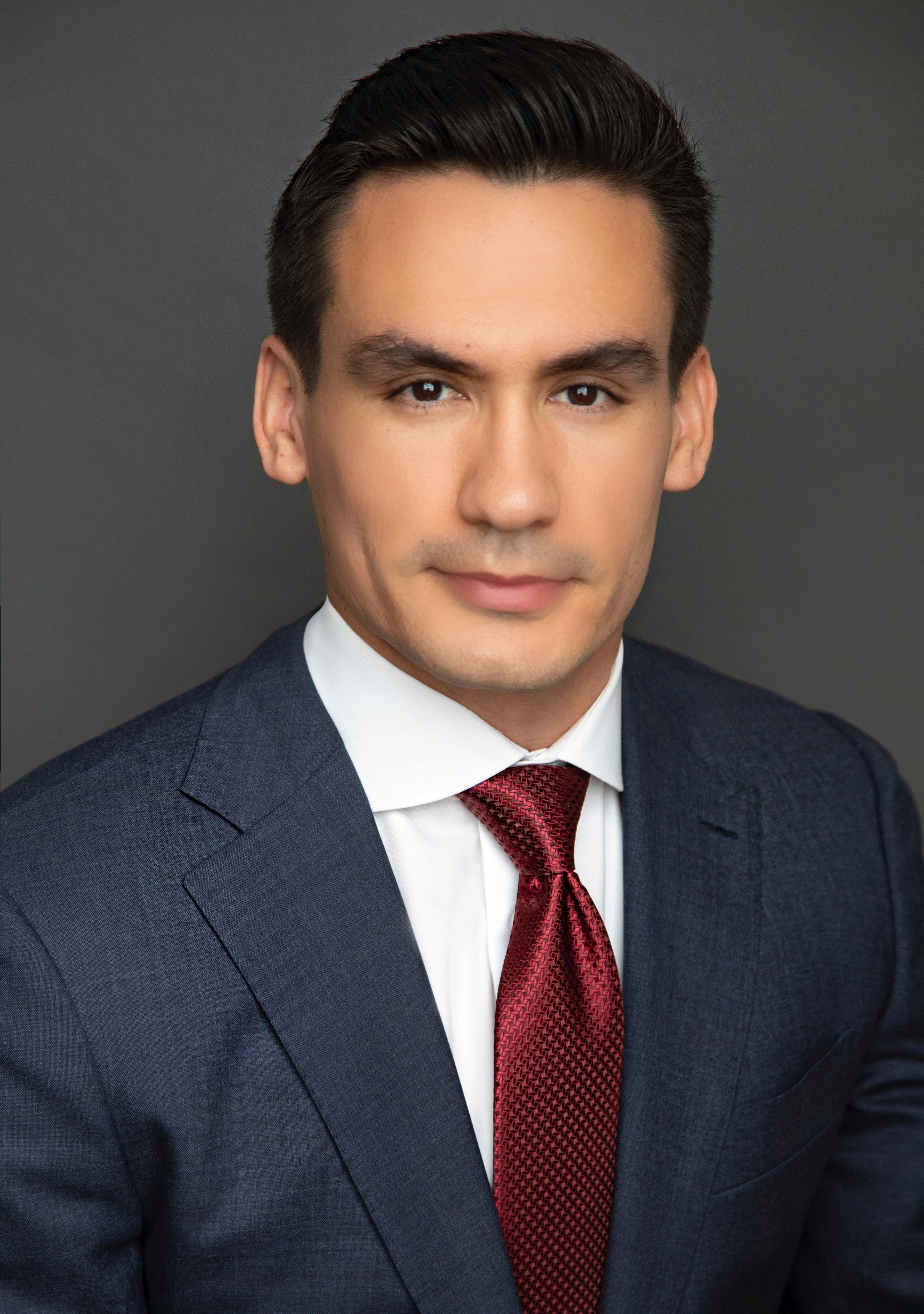 Abogado de litigios civiles Fabian Zazueta