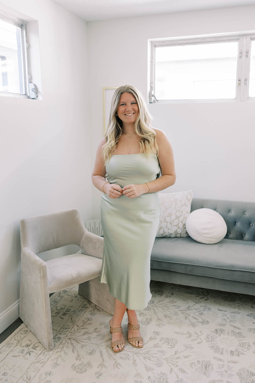 Meet Ella: A Day in the Life of a Bridal Outlet Jacksonville Stylist