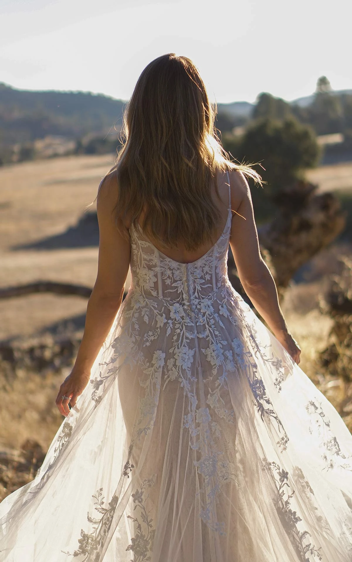 Designer Spotlight: Why Essense of Australia Samples at The Bridal Outlet of Jax Are a Bridal Dream Come True