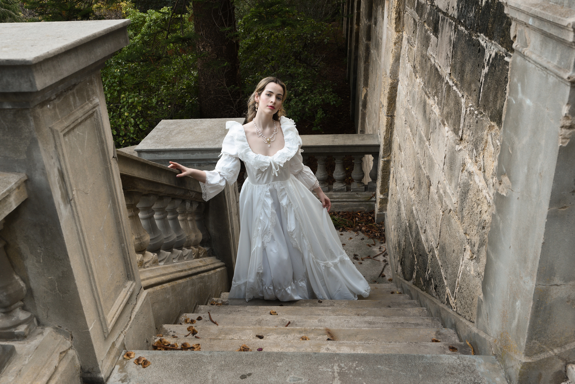 How to Create a Stunning Gothic Bridal Look With a Sample Wedding Dress