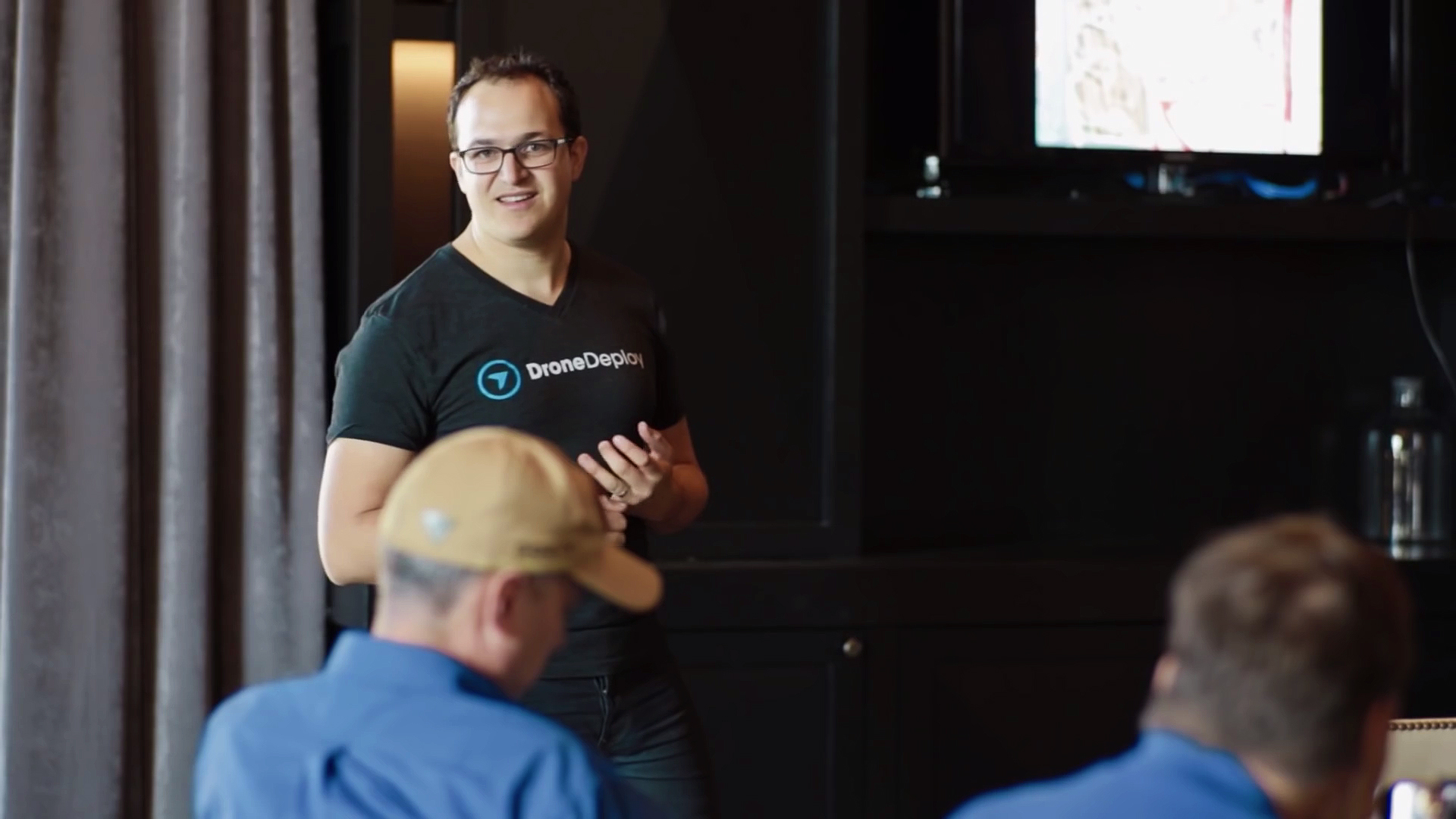 The DroneDeploy platform, a CodigoDelSur creation, allows users to plan flying routes and centralize drone communications.