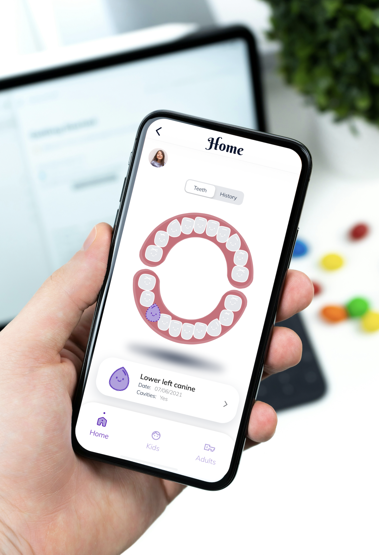 The Tooth Magic Memory app, a CodigoDelSur creation, realistically simulates the Tooth Fairy's visit with customizable character stickers.