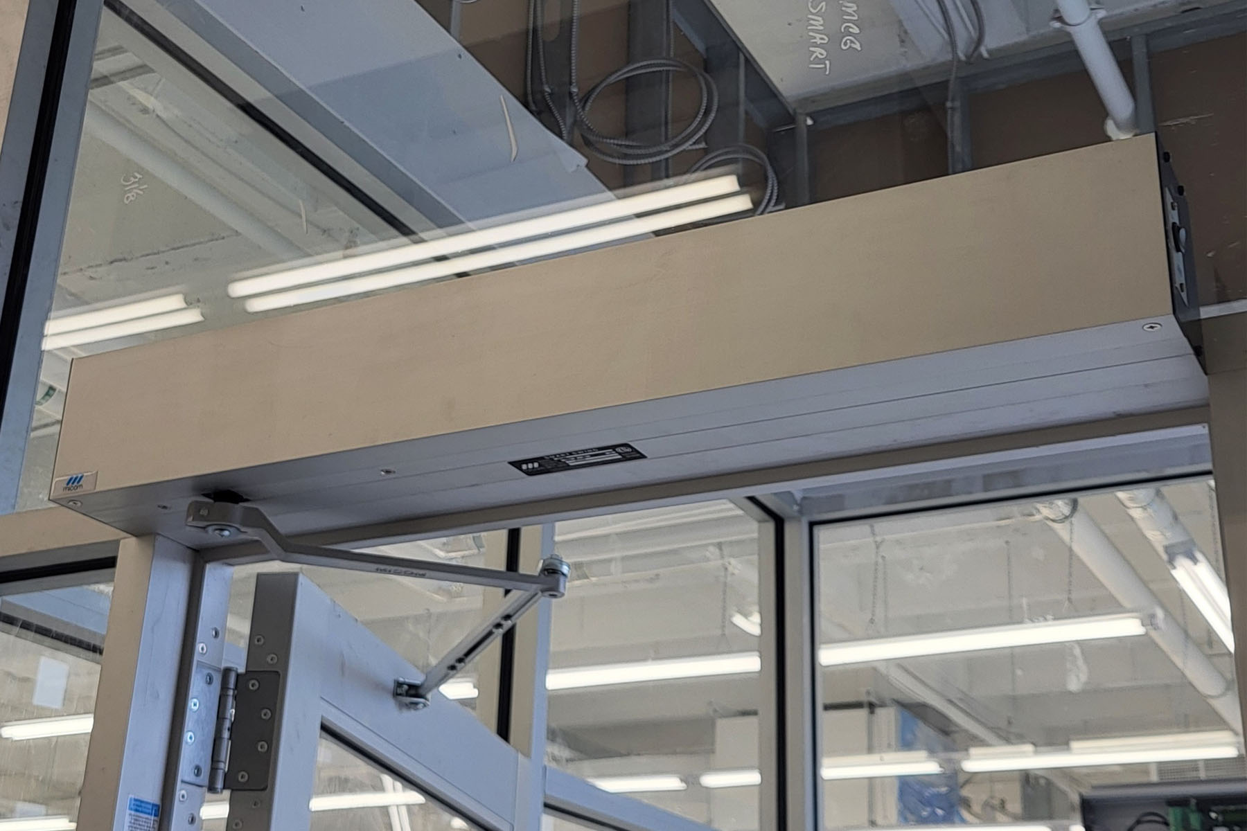 Micom SW800 Automatic Swing Door Operator Install Example Closed