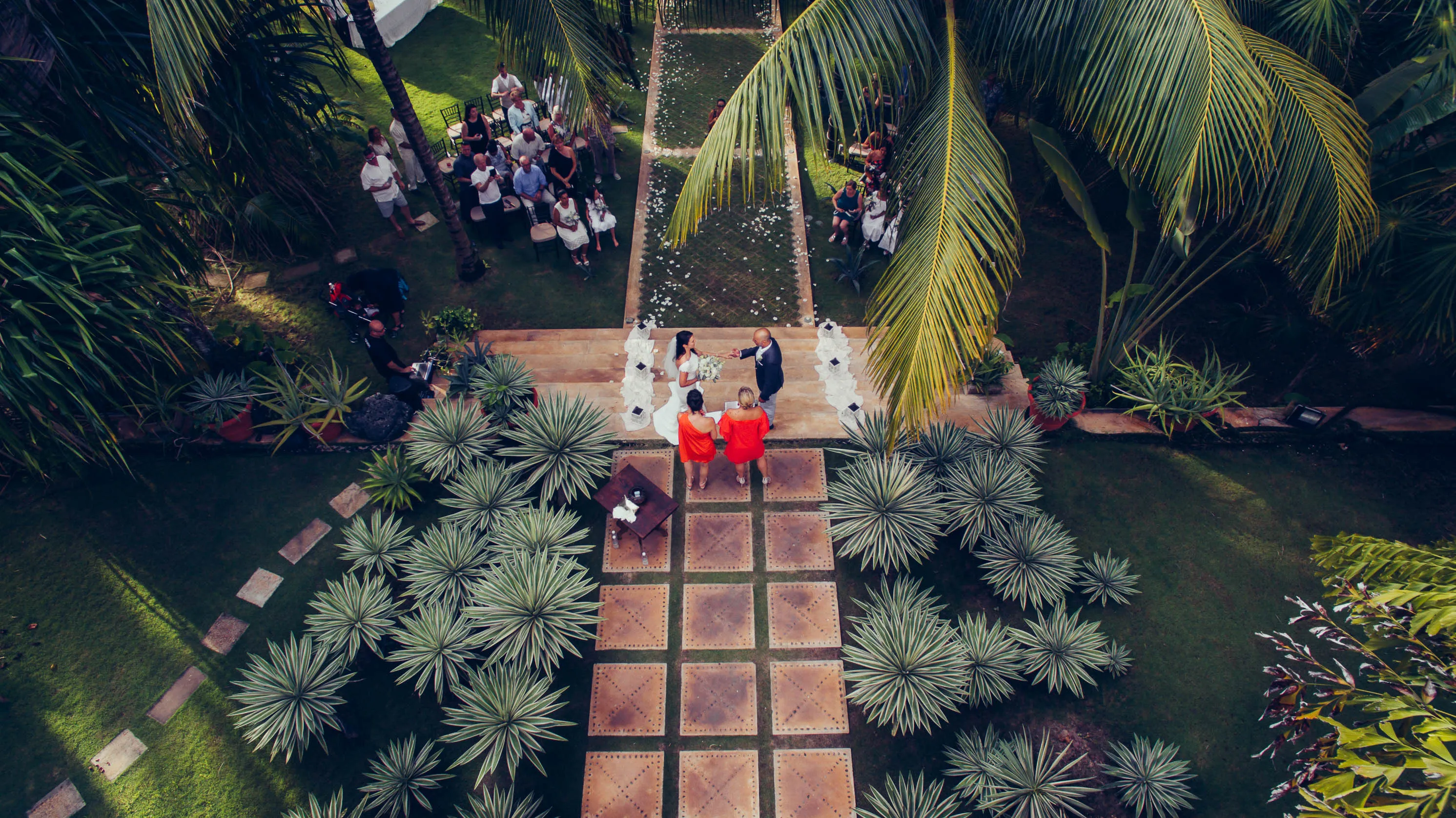 Stationery design by Malou Weddings