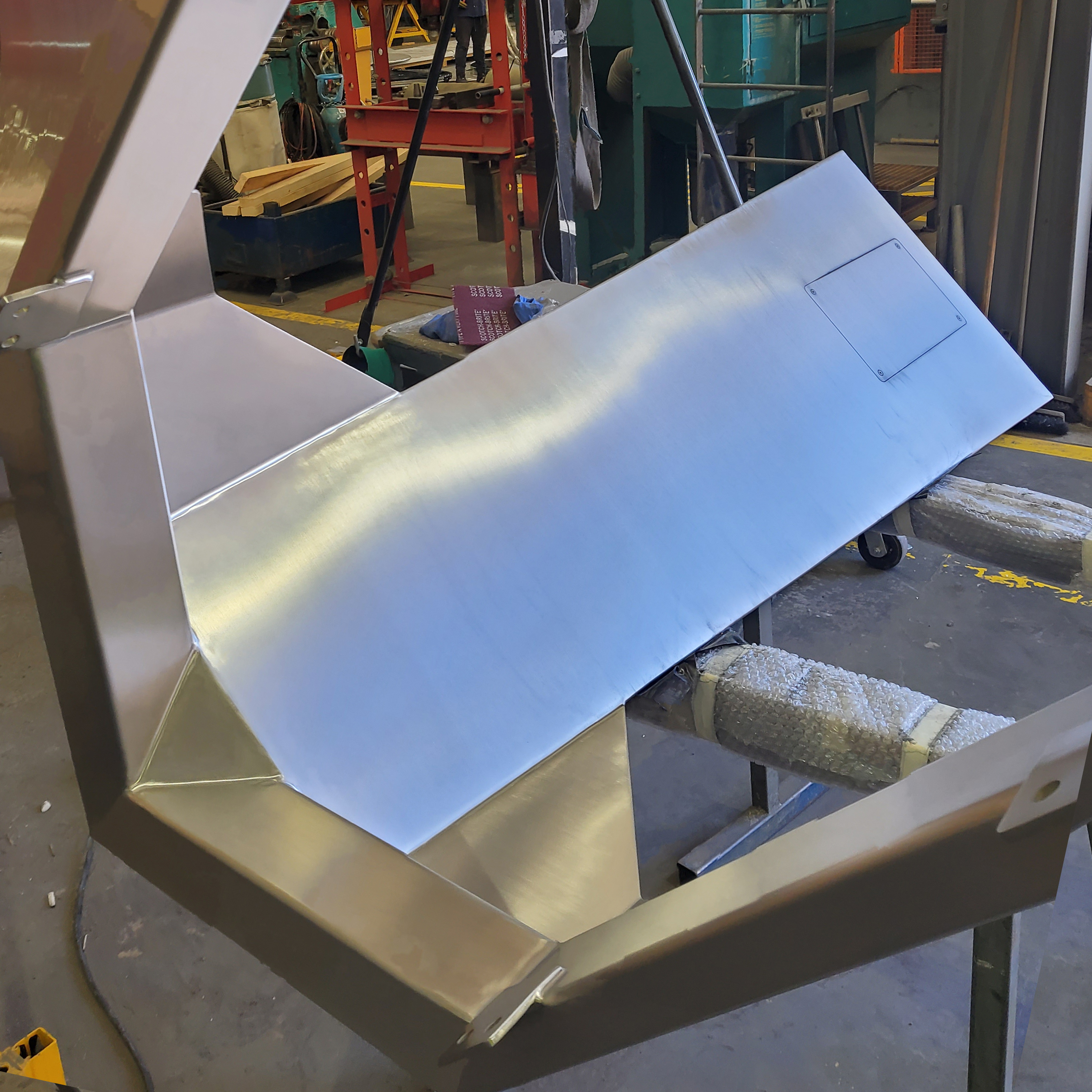 Welded metal
