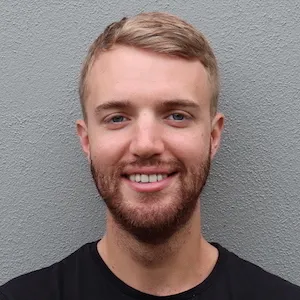 Headshot of Simon Thompson, Founder & Advisor, Podseeker