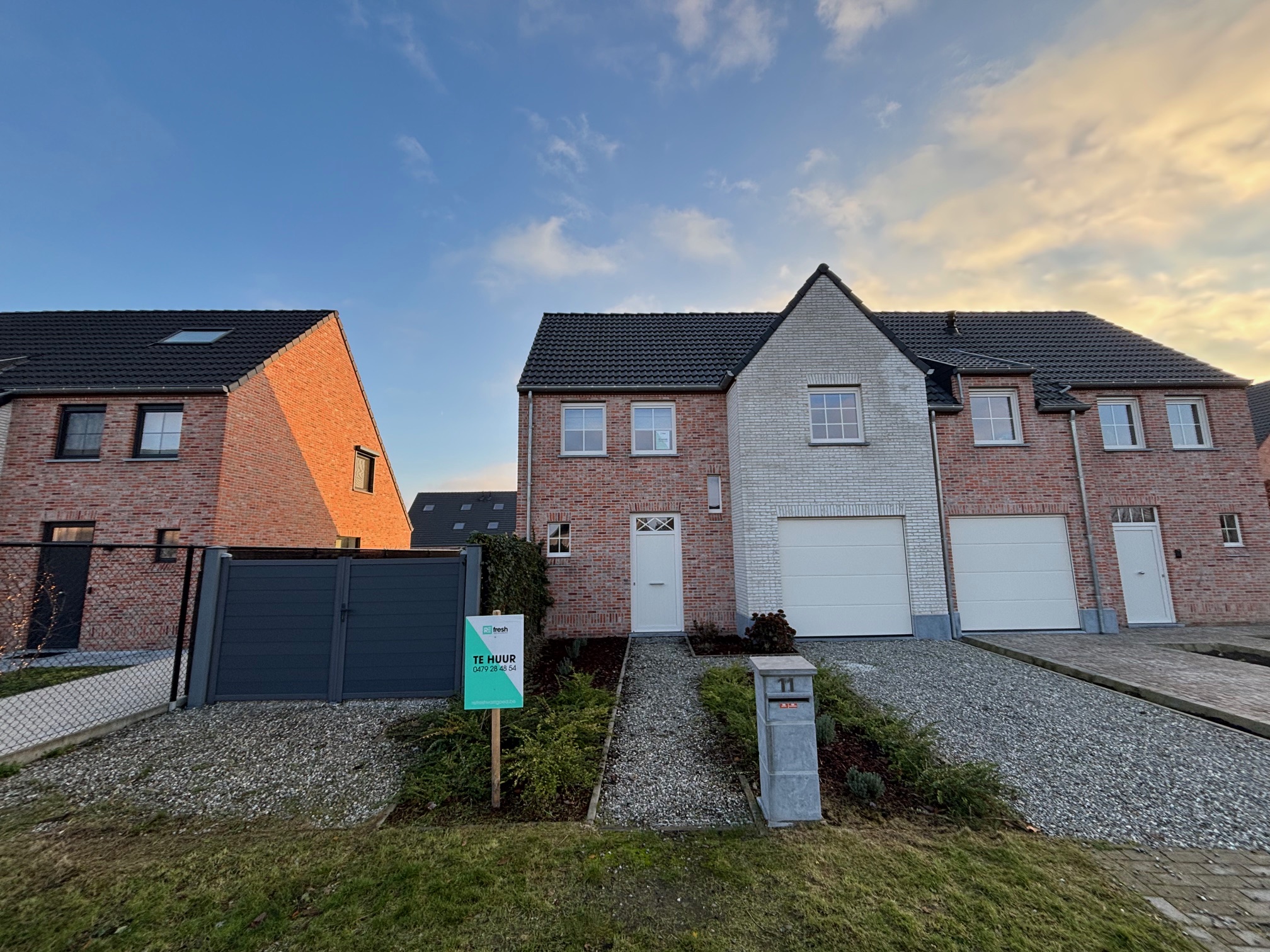 Recente energiezuinig gezinswoning met aangelegde tuin te Lokeren.