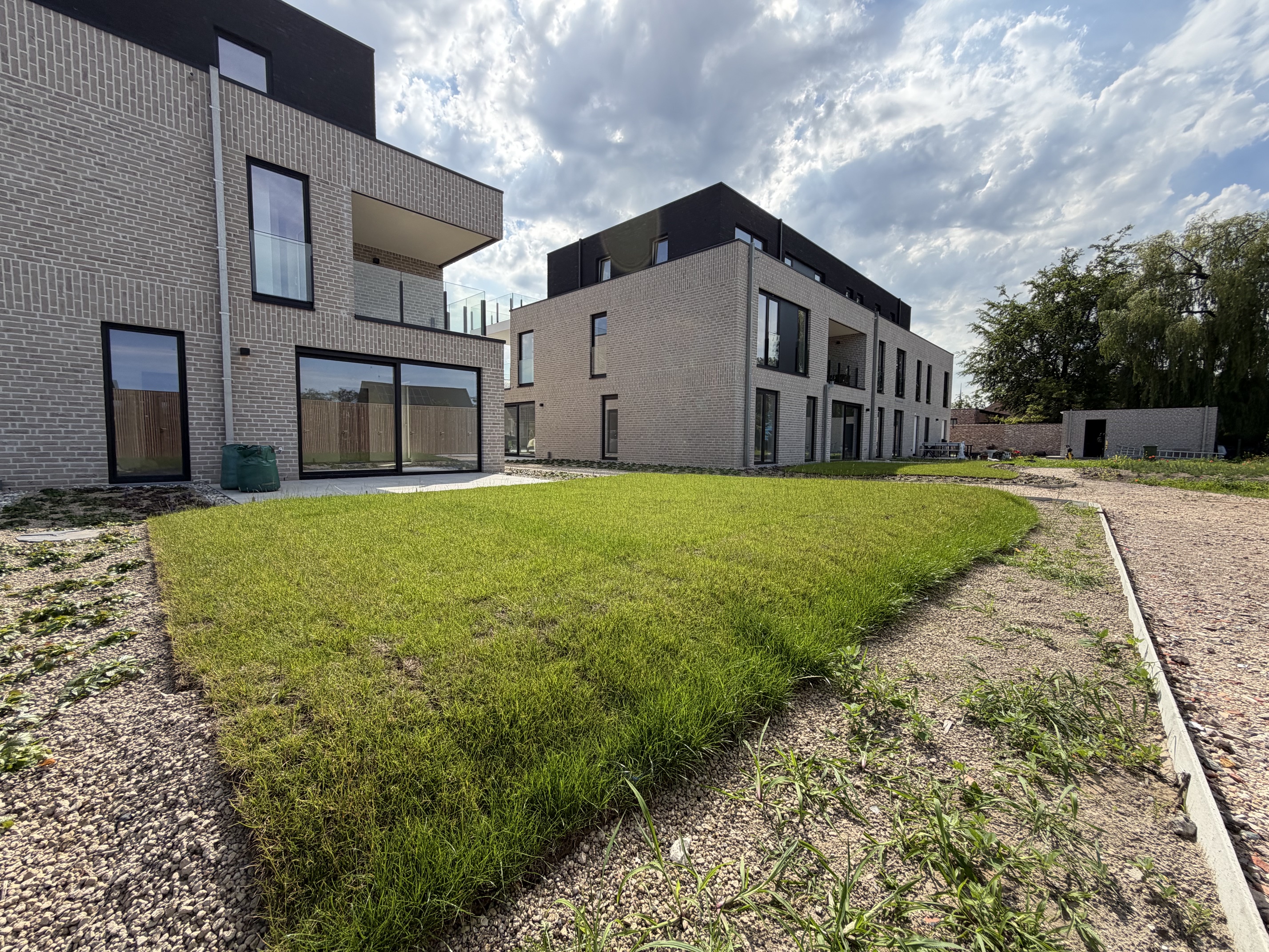 Lichtrijk nieuwbouw appartement nabij het dorp van Wachtebeke (Lochristi)  