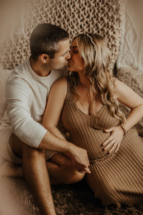 Babybauch - Tageslichtstudio - Fotografie Schneider Rostock