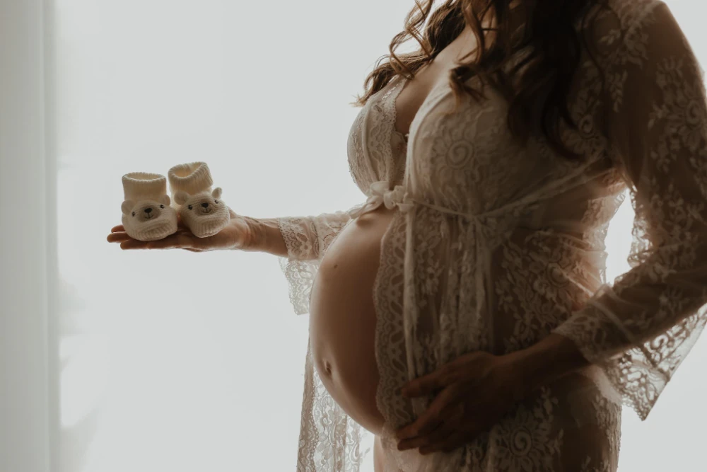 Babybauch - Tageslichtstudio - Fotografie Schneider Rostock