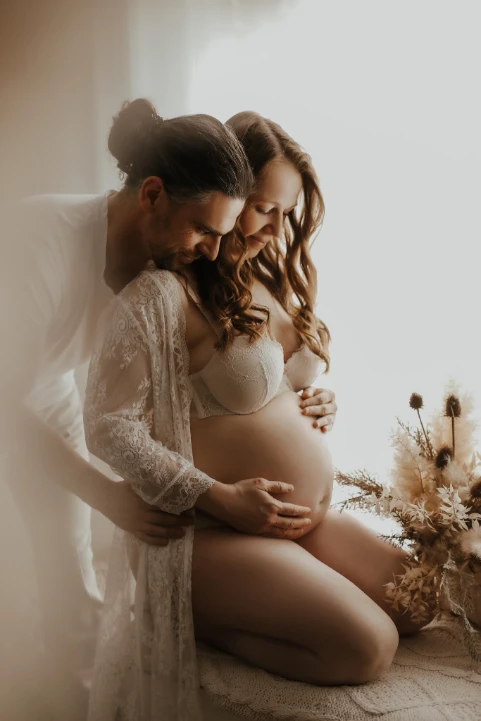 Babybauch - Tageslichtstudio - Fotografie Schneider Rostock