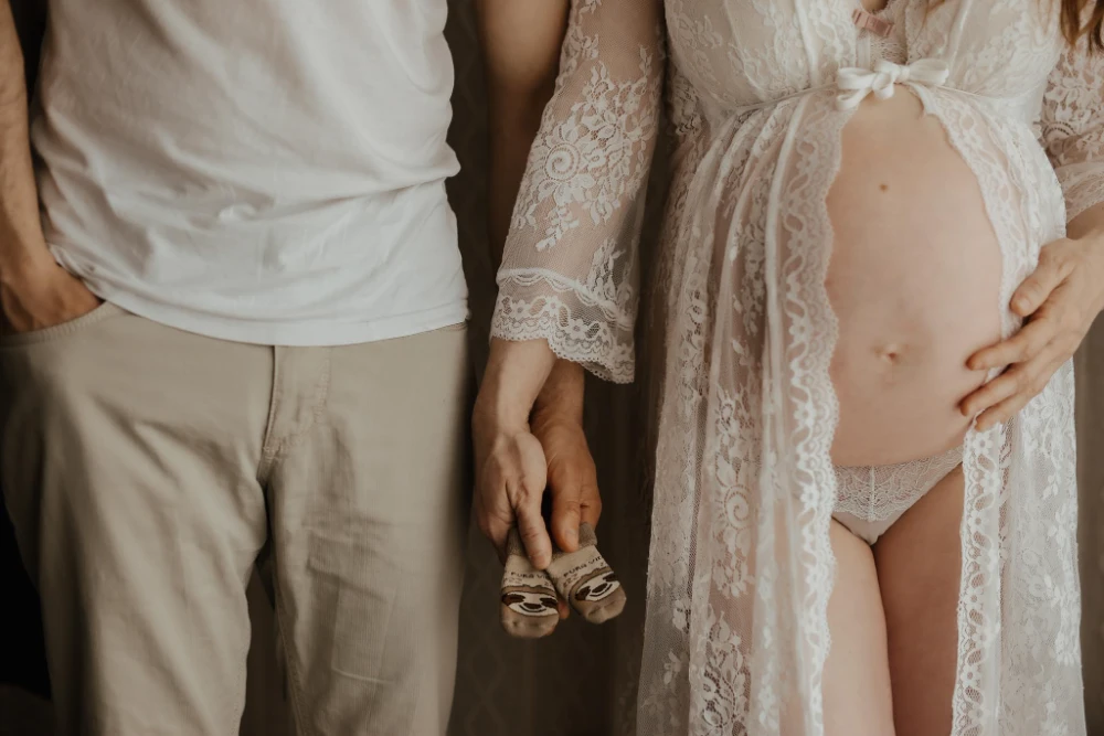 Babybauch - Tageslichtstudio - Fotografie Schneider Rostock