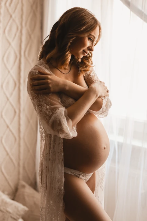 Babybauch - Tageslichtstudio - Fotografie Schneider Rostock