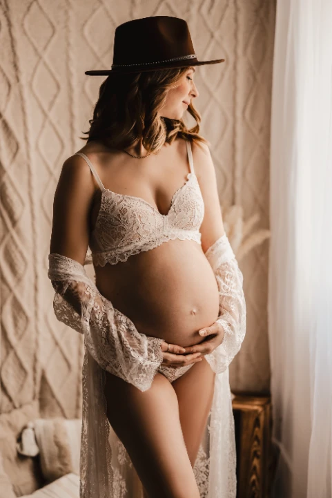 Babybauch - Tageslichtstudio - Fotografie Schneider Rostock
