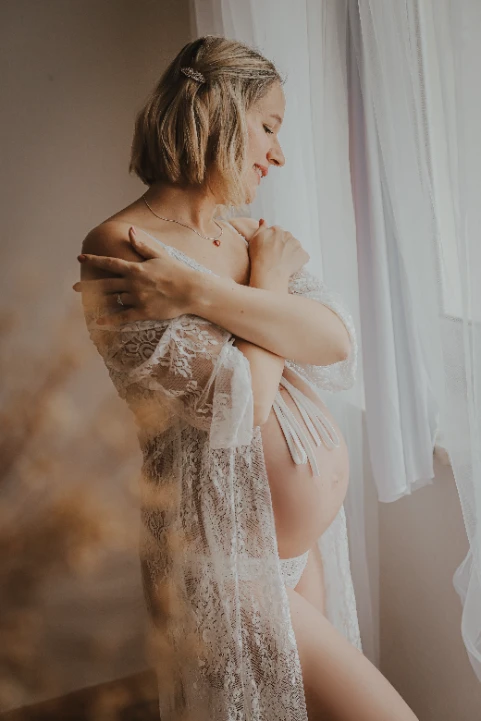 Babybauch - Zuhause - Fotografie Schneider Rostock