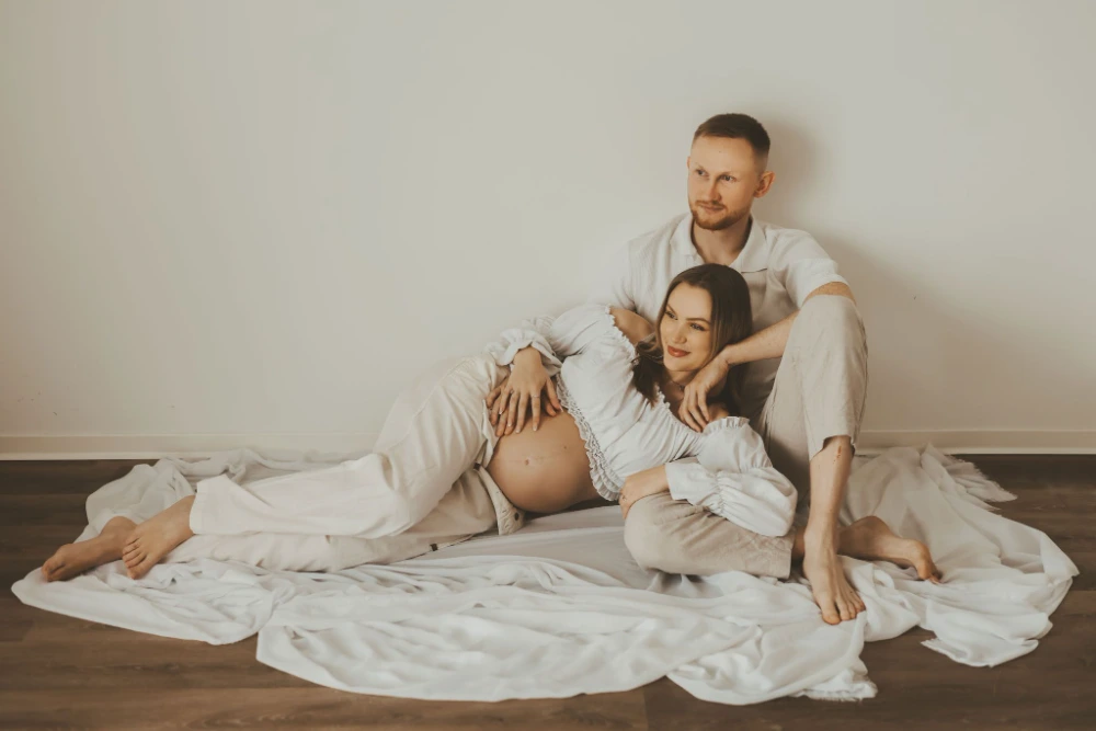 Babybauch - Tageslichtstudio - Fotografie Schneider Rostock