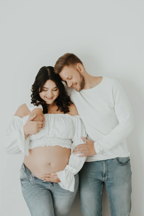 Babybauch - Tageslichtstudio - Fotografie Schneider Rostock