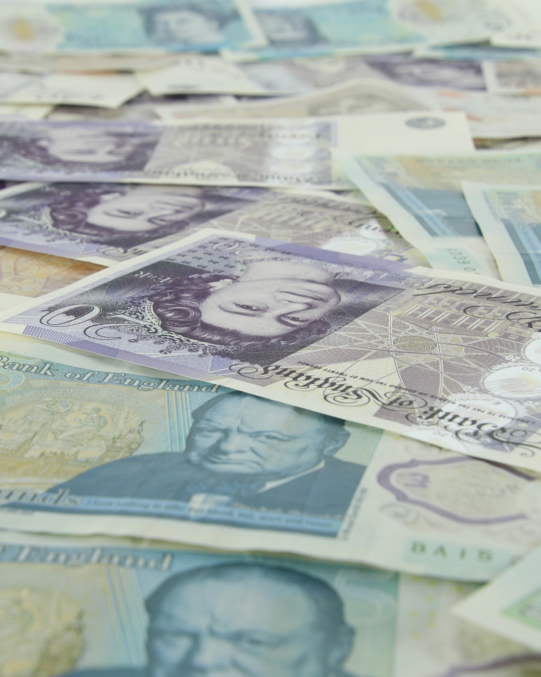 UK AML Threshold raised to £10,000