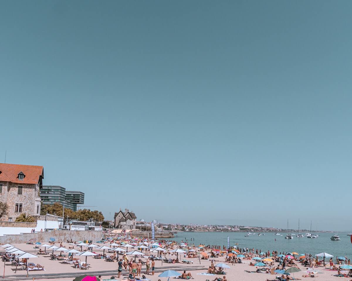 cascais beach train