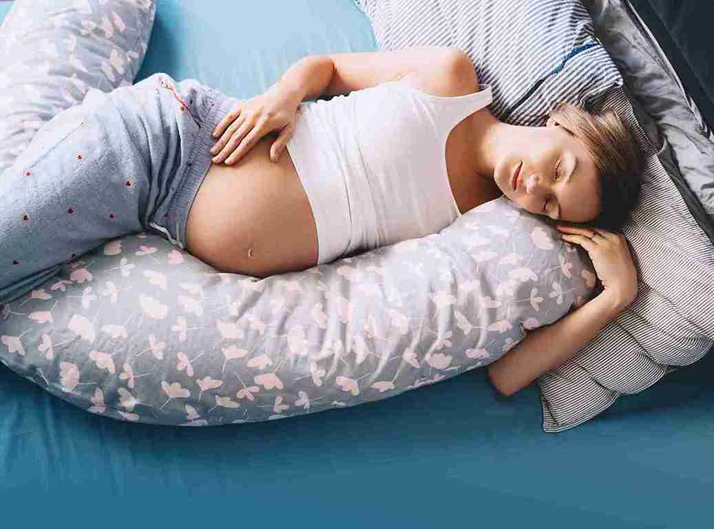 Health Benefits of a Pregnancy Pillow for Better Sleep