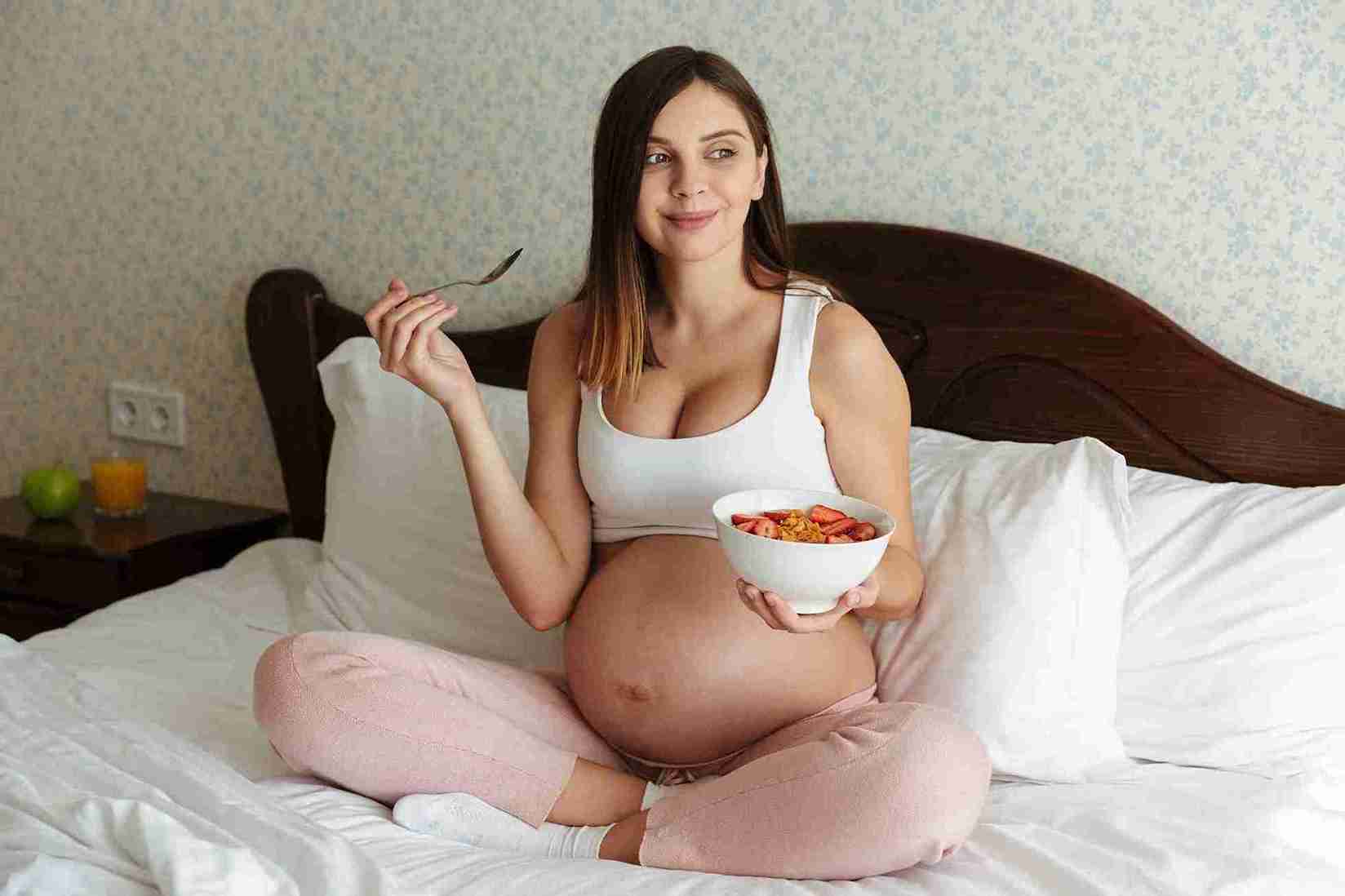 Why do Pregnancy Cravings Happen?