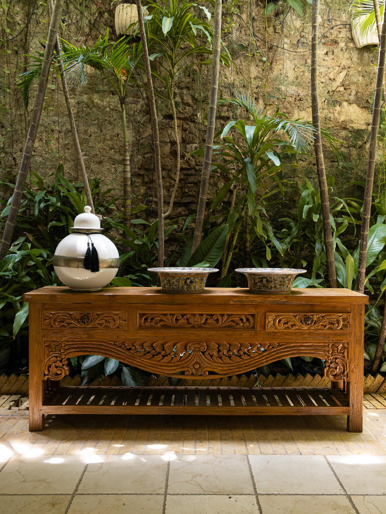 Balinese console carved teak - 2 drawers