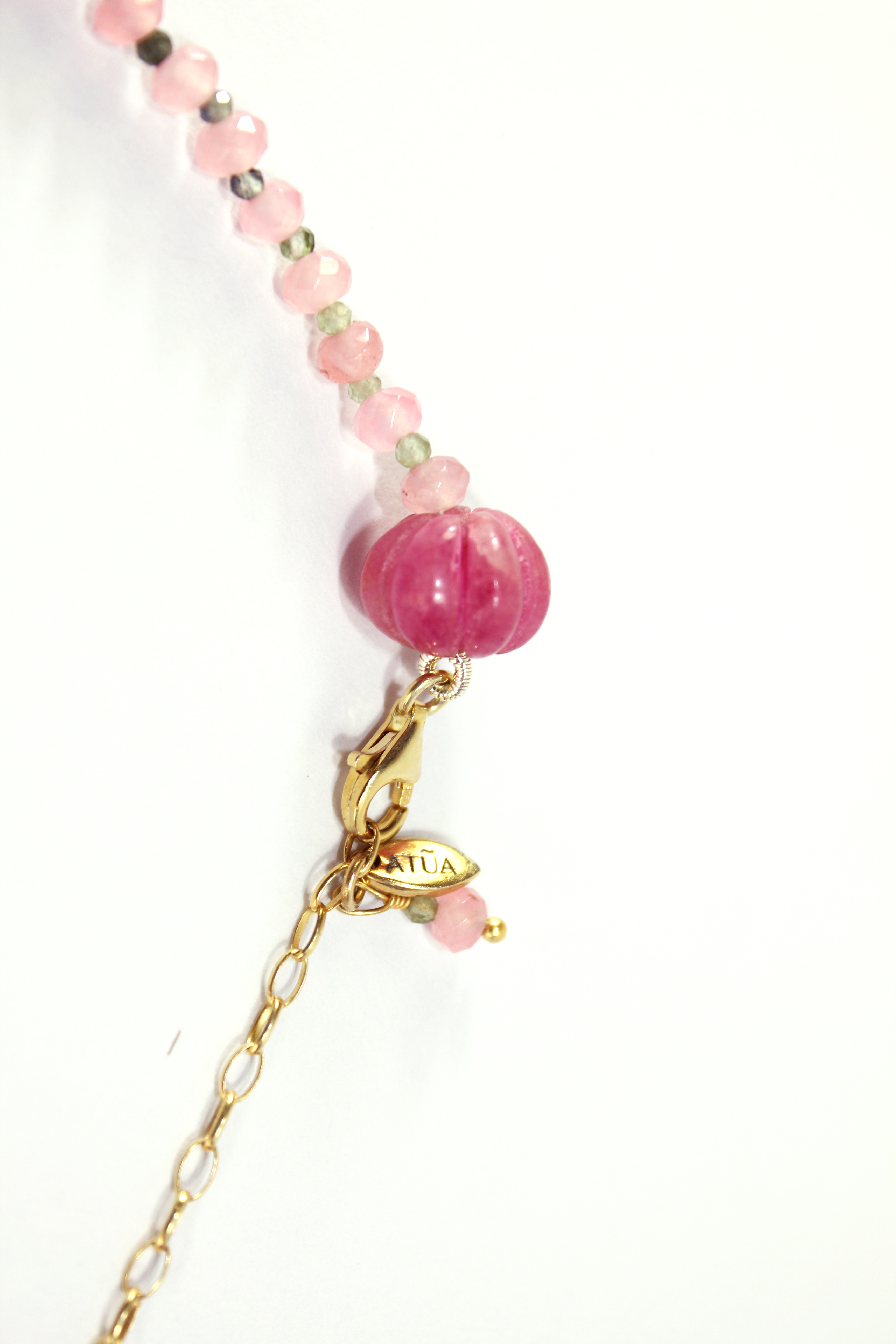 Feather necklace in pink and gold plated silver.