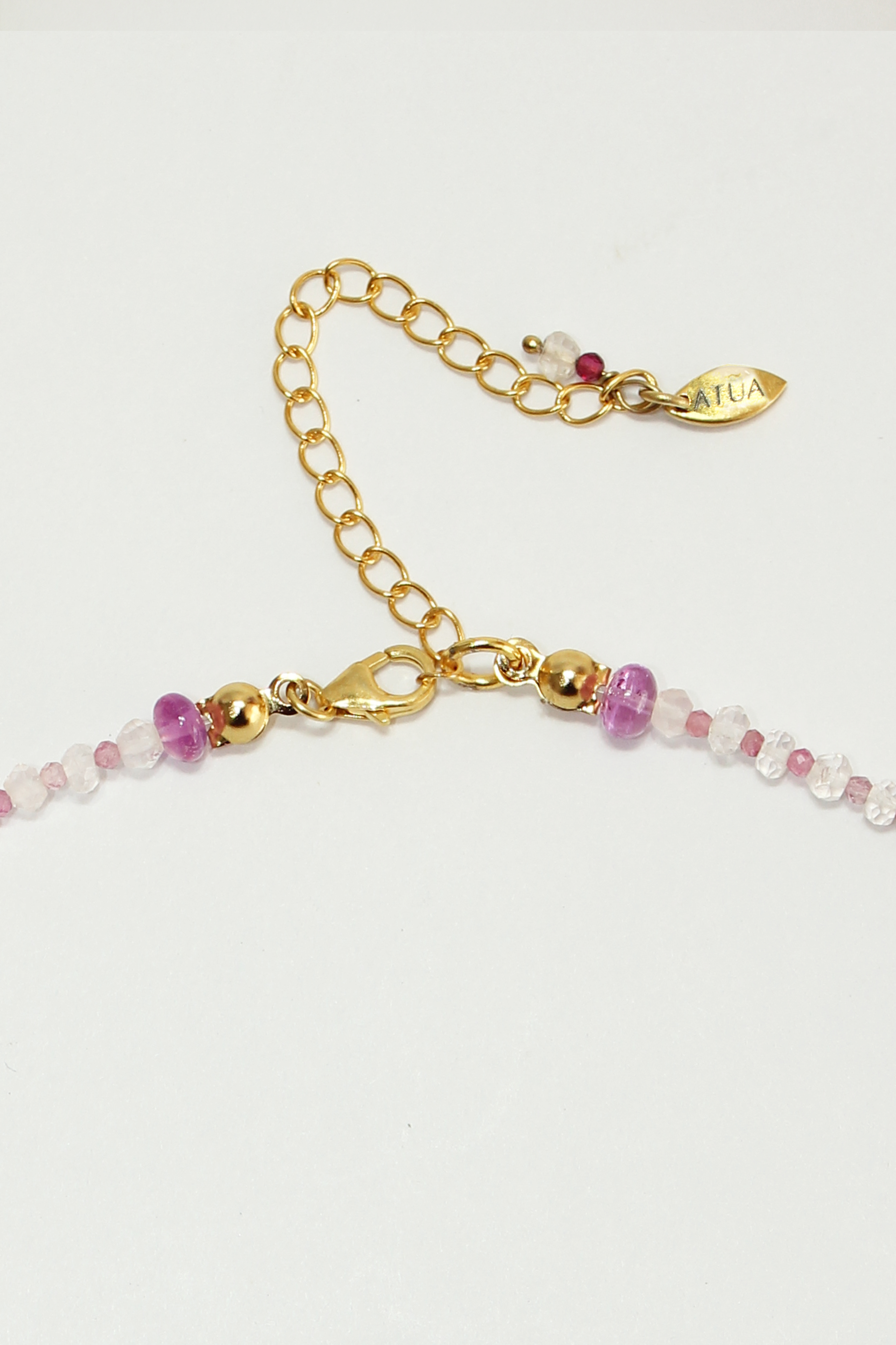Lili feather necklace in pink and gold plated silver.