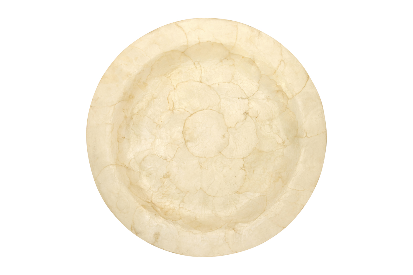 Plato redondo en concha de capiz