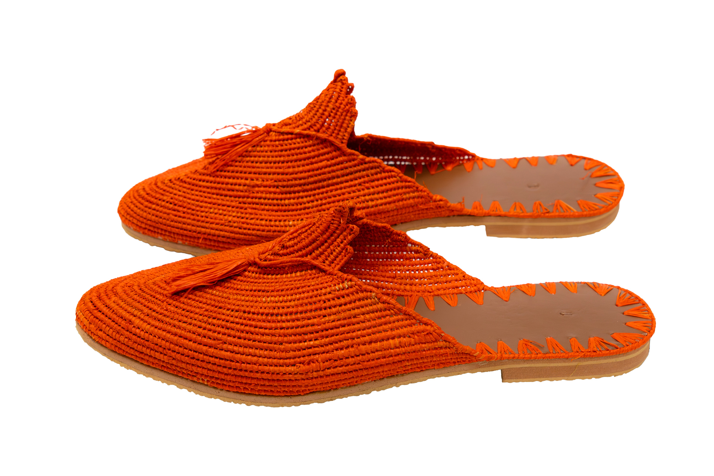 Sandalia marroquí en fibra con fleco-naranja