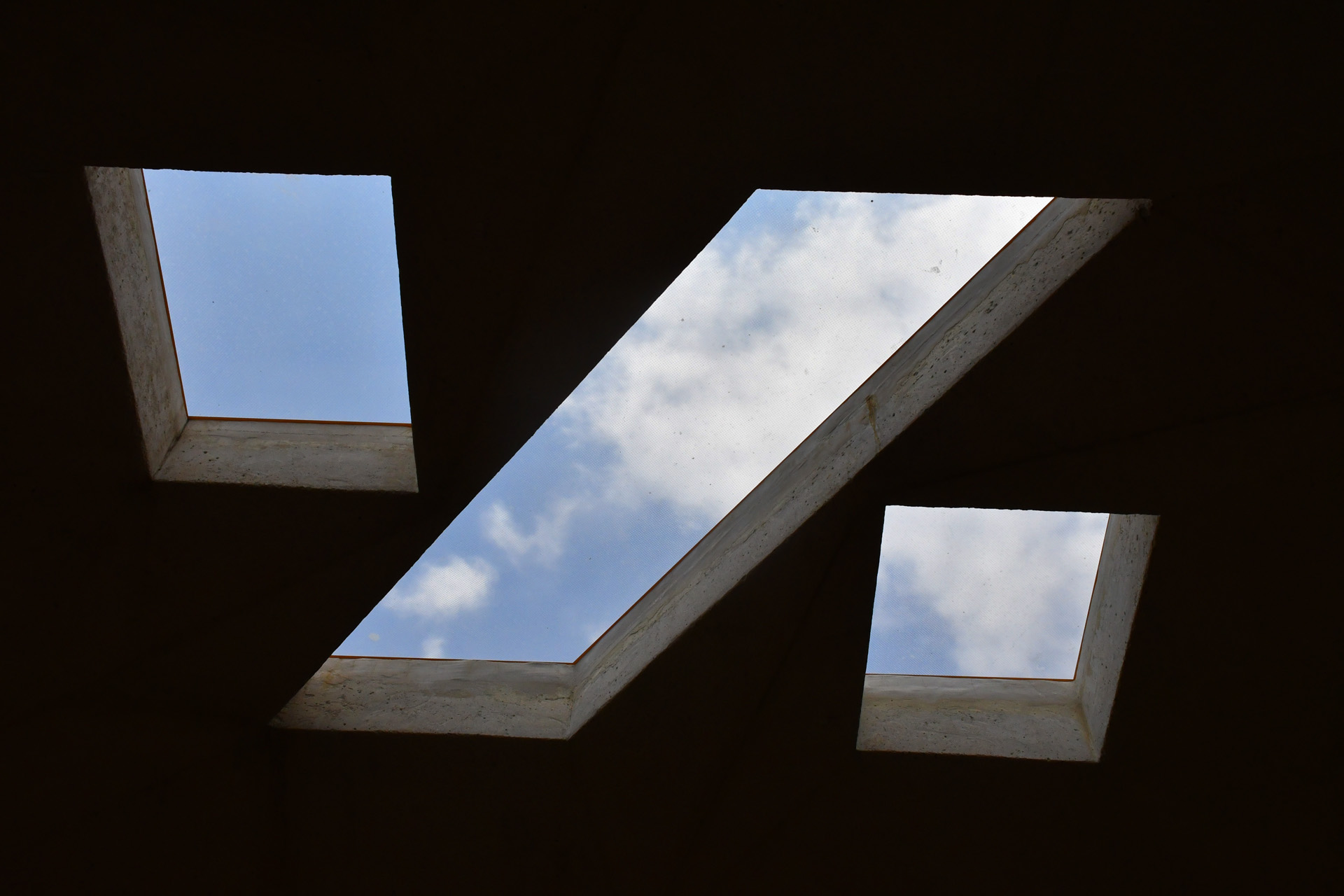 אותיות - יואל שתרוג - אדמה יוצרת - yoel sitruk