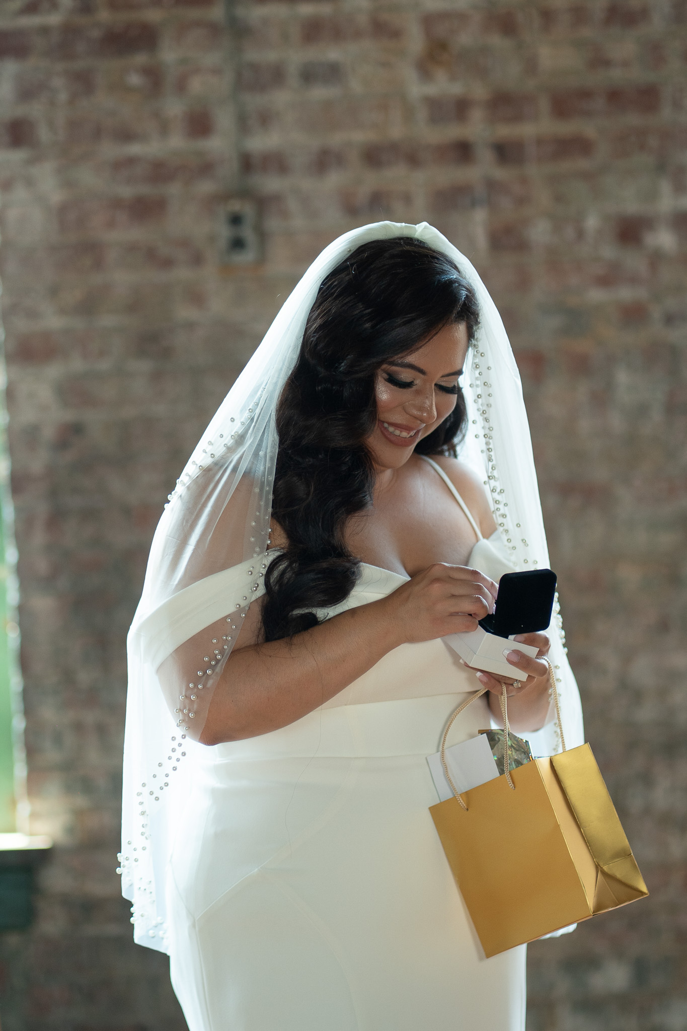 <meta name="description" content="Experience a memorable wedding couple photoshoot in New Jersey with our professional photography services. Our skilled photographers capture stunning images of you and your partner on your special day. Contact us to book your session today.">