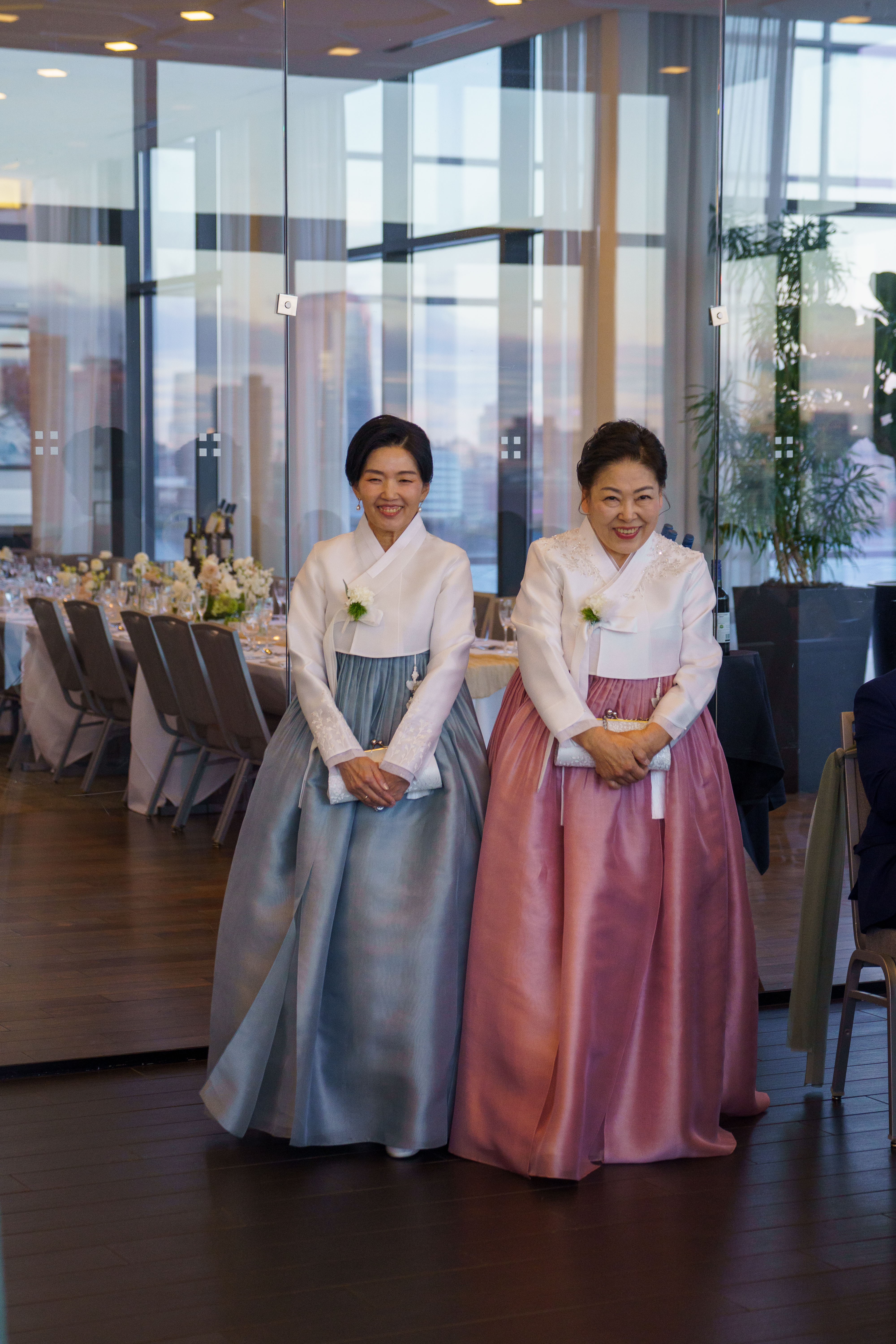 <meta name="description" content="Experience a memorable wedding couple photoshoot in New Jersey with our professional photography services. Our skilled photographers capture stunning images of you and your partner on your special day. Contact us to book your session today.">