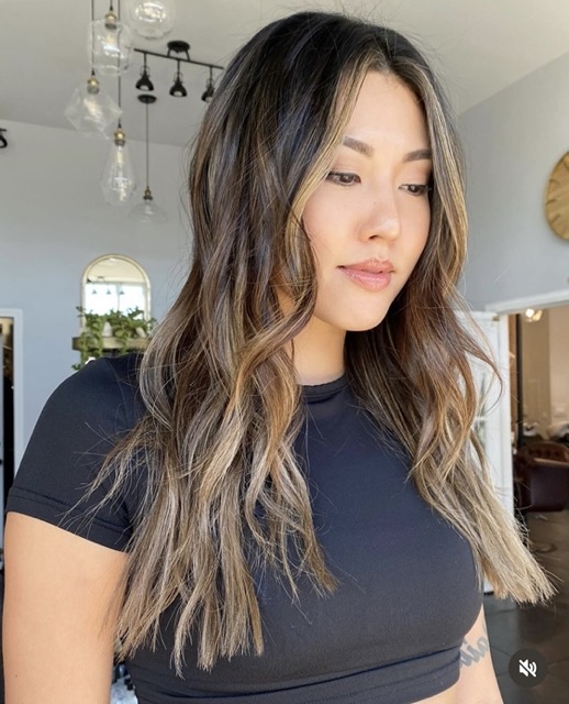 SM - natural face framing blonde