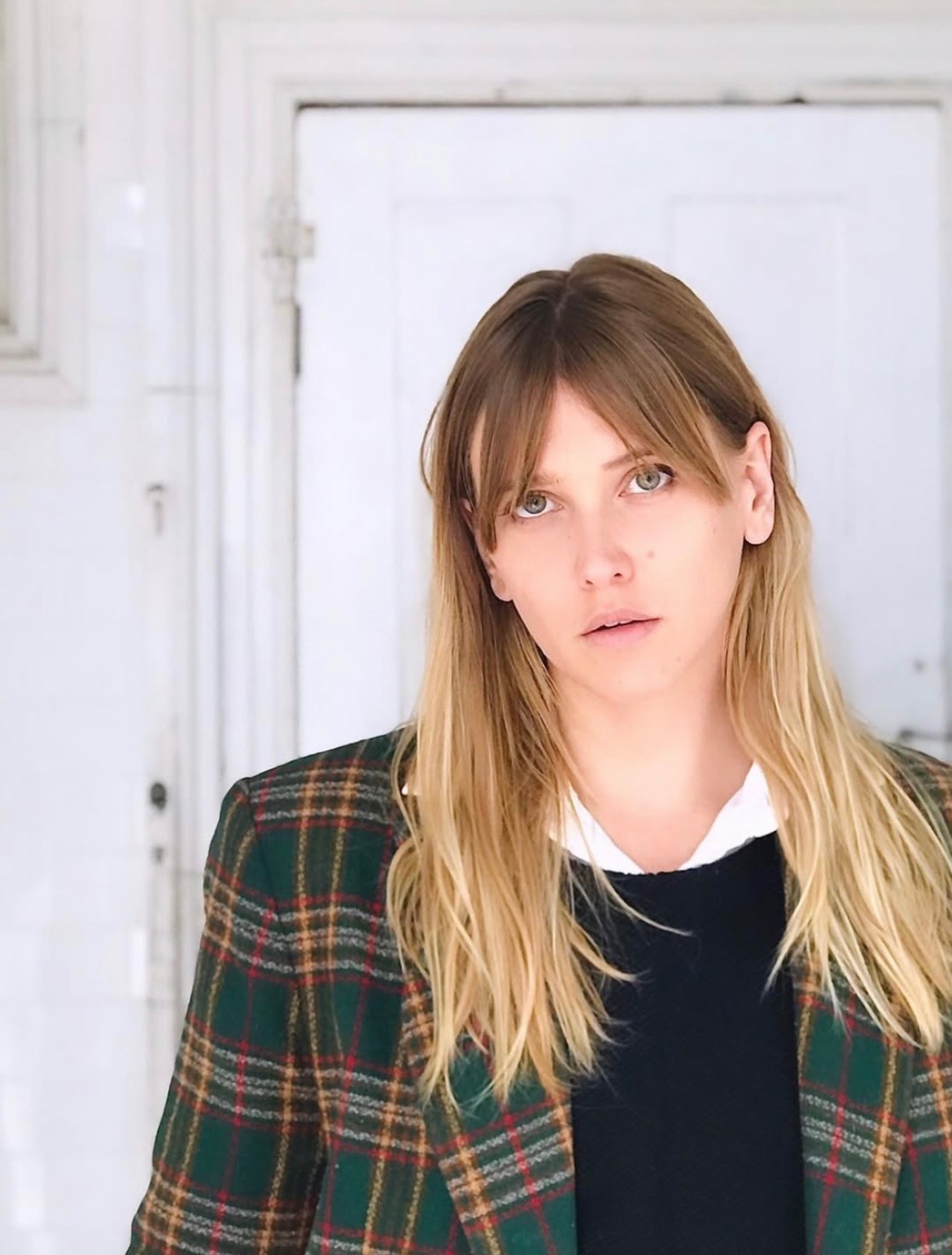 Perfectly edgy and balanced - hair by Lindsey Shea