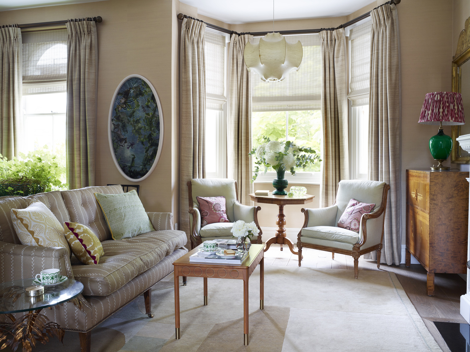  The English Home Feature