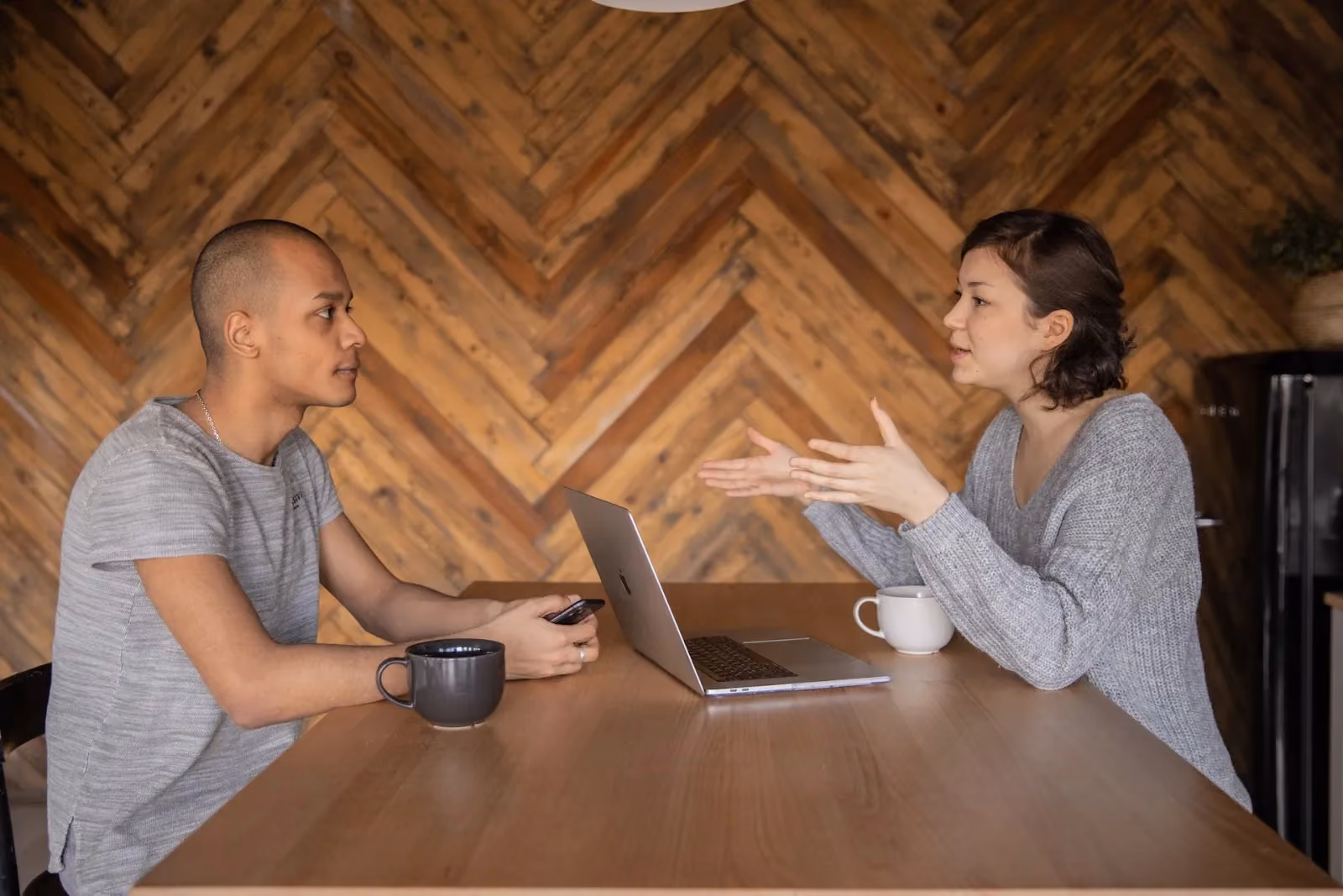 Como evitar atrasos nos projetos e desmotivação dos clientes