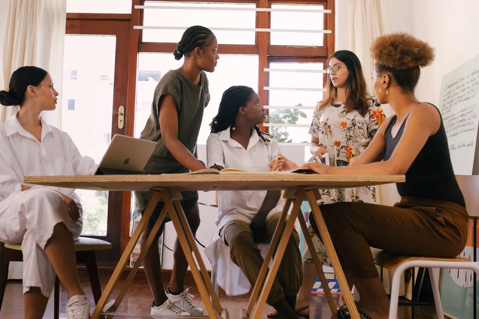 Como evitar atrasos nos projetos e desmotivação dos clientes