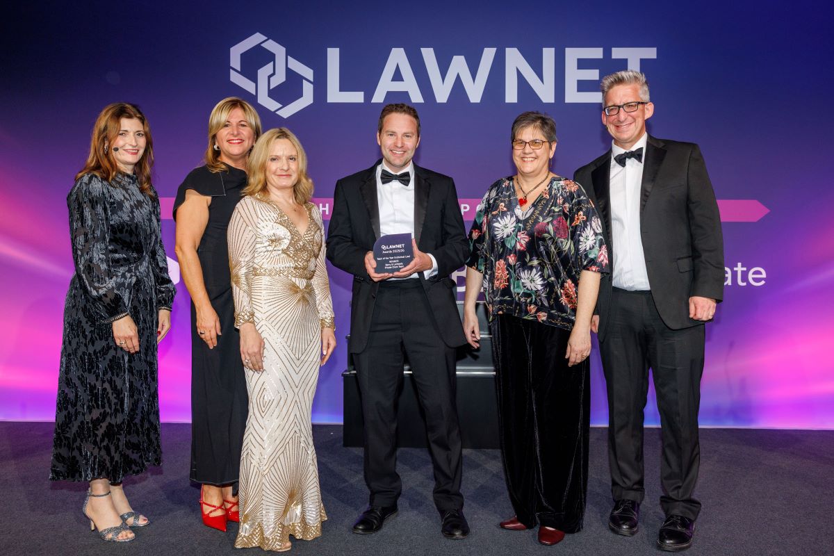 Solicitor firm in Tunbridge Wells will signature